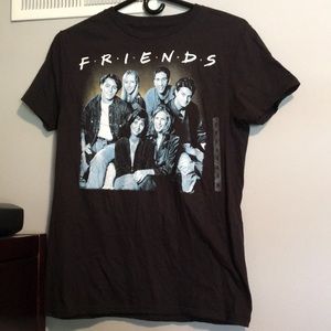 Friends Black T-Shirt. Size: M